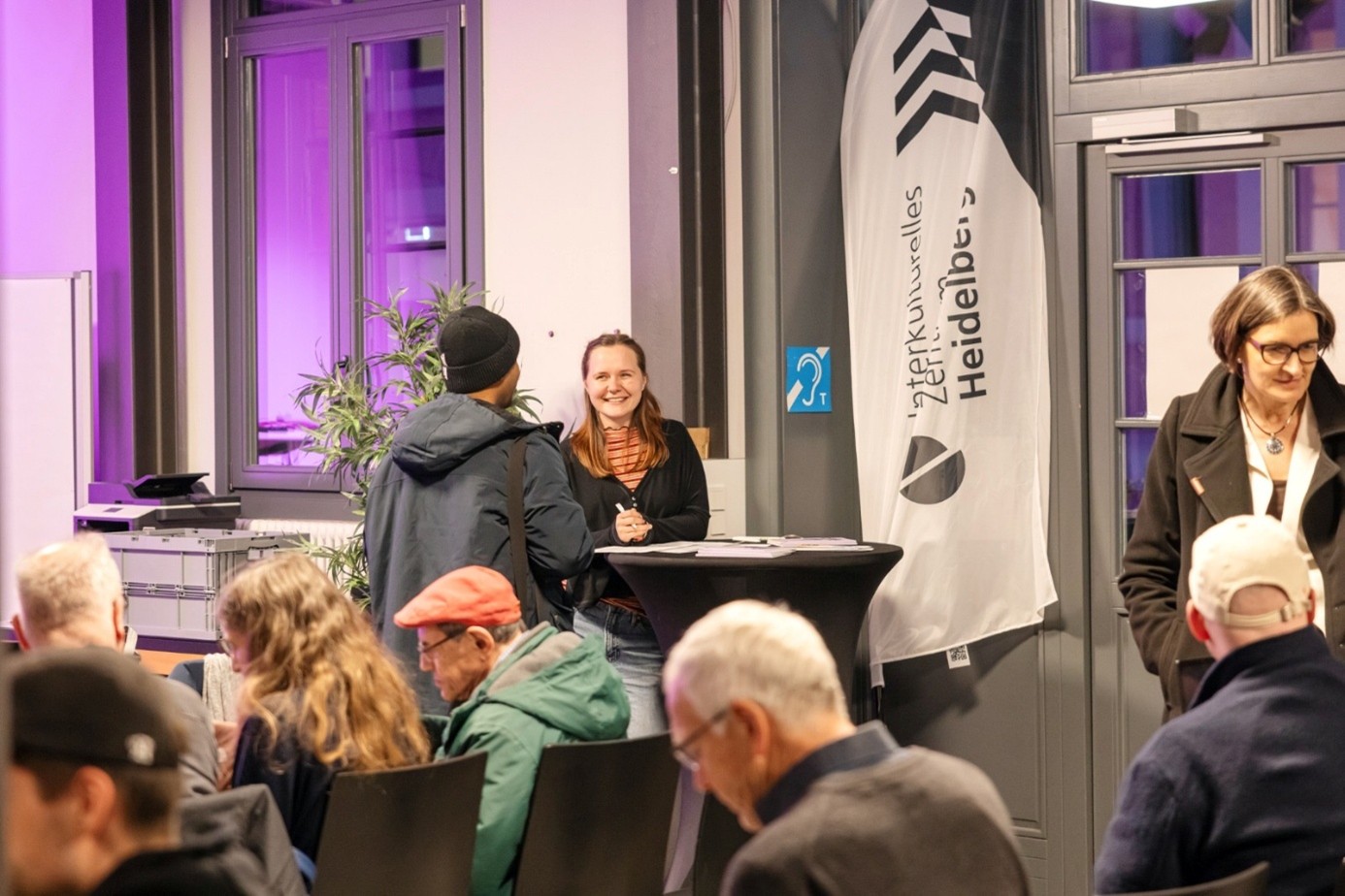 Frau Brämick auf Veranstaltung